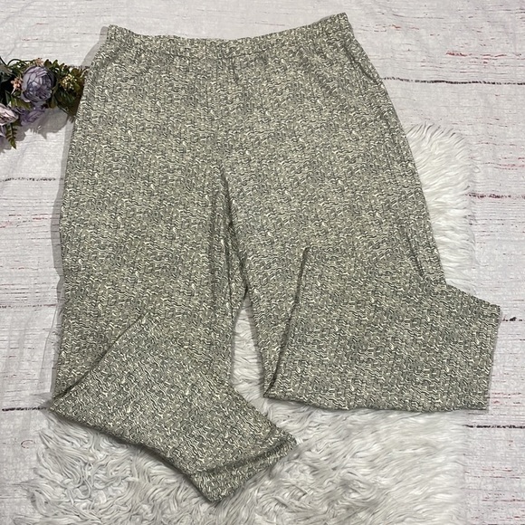 Eileen Fisher Ecru Broken Chevron Patterned Wide Crop Pants - Picture 2 of 10